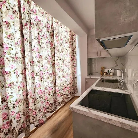 Apartment 21 Flat W 24h Self Check In Tirana